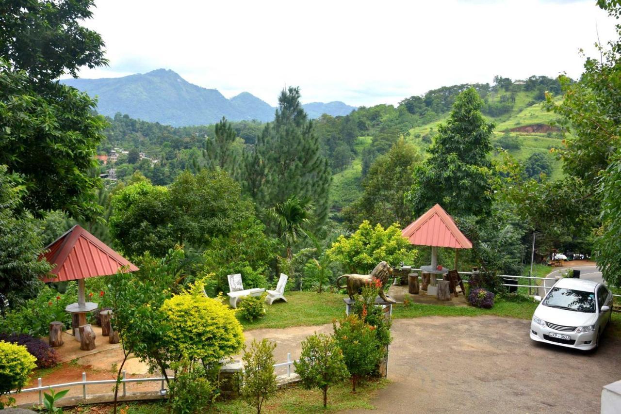 Hotel H2O Gampola Bagian luar foto