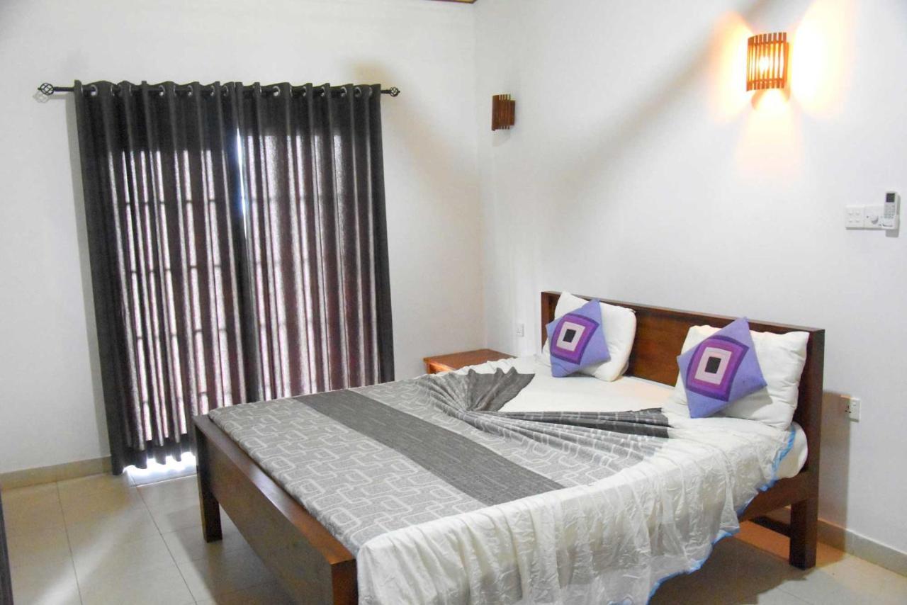 Hotel H2O Gampola Bagian luar foto