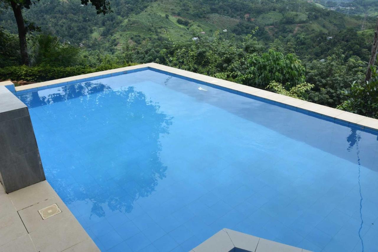 Hotel H2O Gampola Bagian luar foto