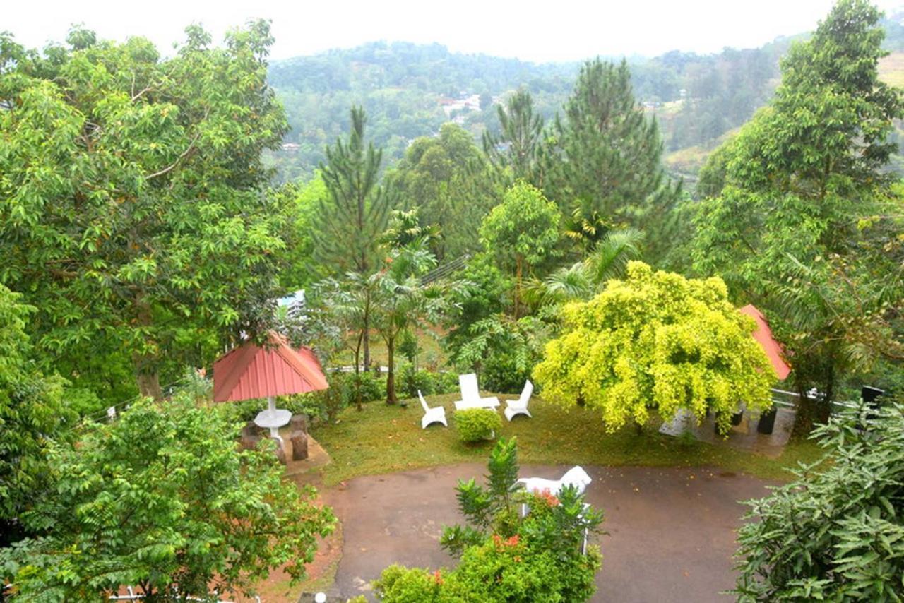 Hotel H2O Gampola Bagian luar foto